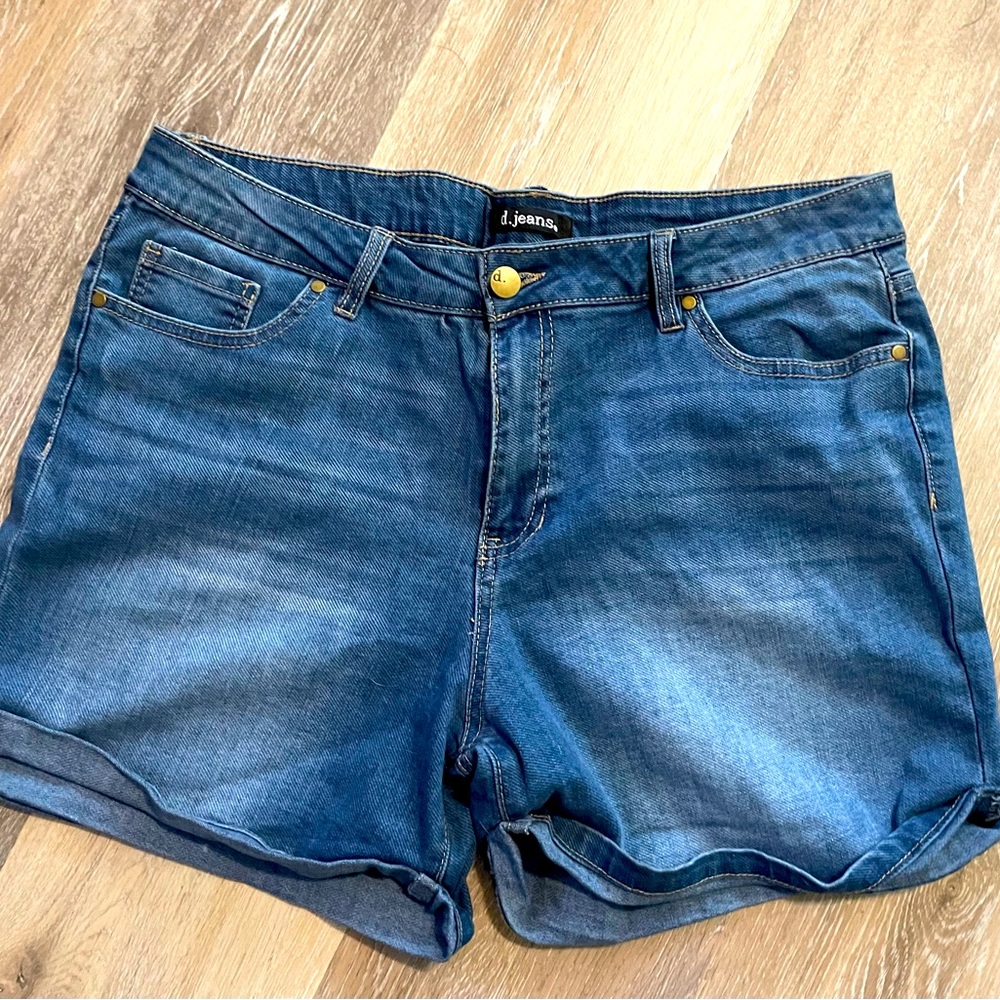 EUC cotton blend shorts